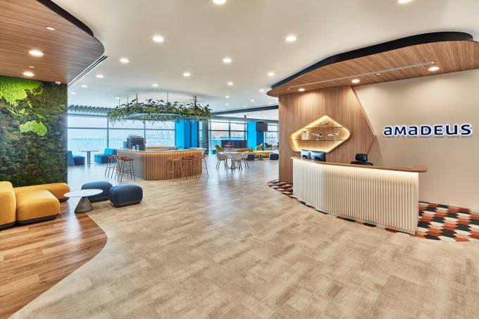 ID21-Amadeus-Office-Renovation-Singapore-08.jpg