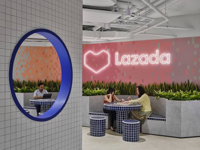 Lazada_4-2678_OR_9F_Entry_Way_02.jpg